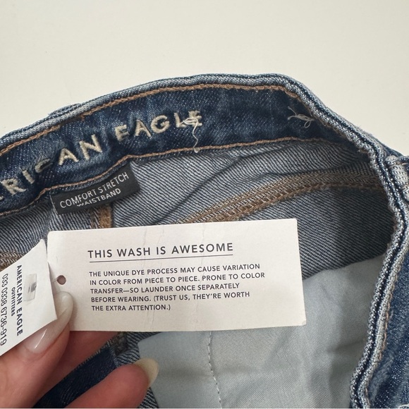 American eagle NWT blue denim distressed mom short size 0 - Picture 4 of 8